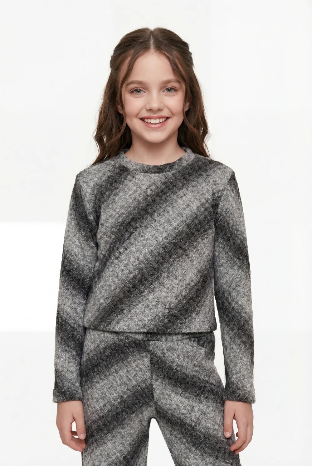 Girl’s Textured Knit Co-Ord Set With Bold Diagonal Ombré Stripes Crew Neckline Slim Fit Outfit - Image 4
