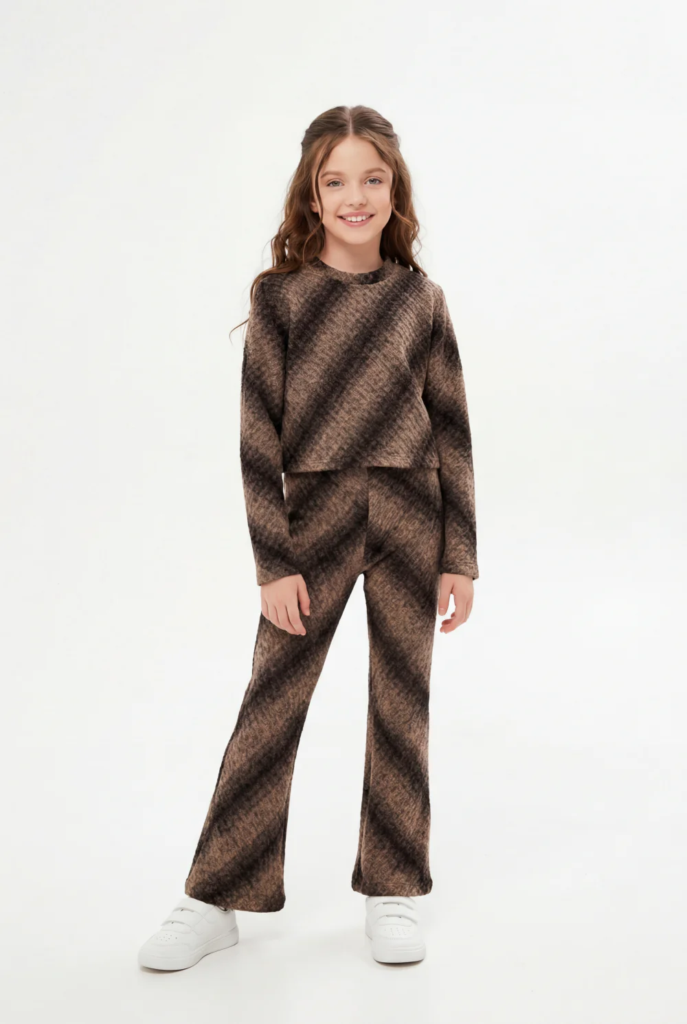 Girl’s Textured Knit Co-Ord Set With Bold Diagonal Ombré Stripes Crew Neckline Slim Fit Outfit - Image 5