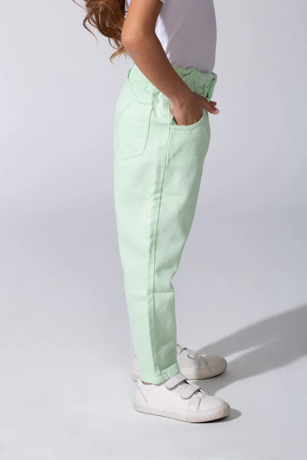Girl's Boyfriend Gabardine Trousers Pants With Pockets And A Modern Design - Image 15