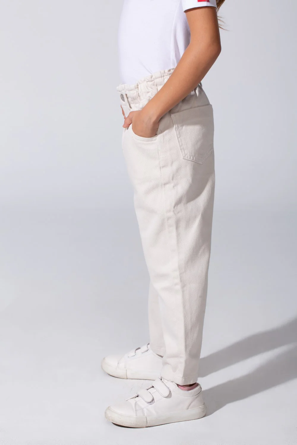 Girl's Boyfriend Gabardine Trousers Pants With Pockets And A Modern Design - Image 4