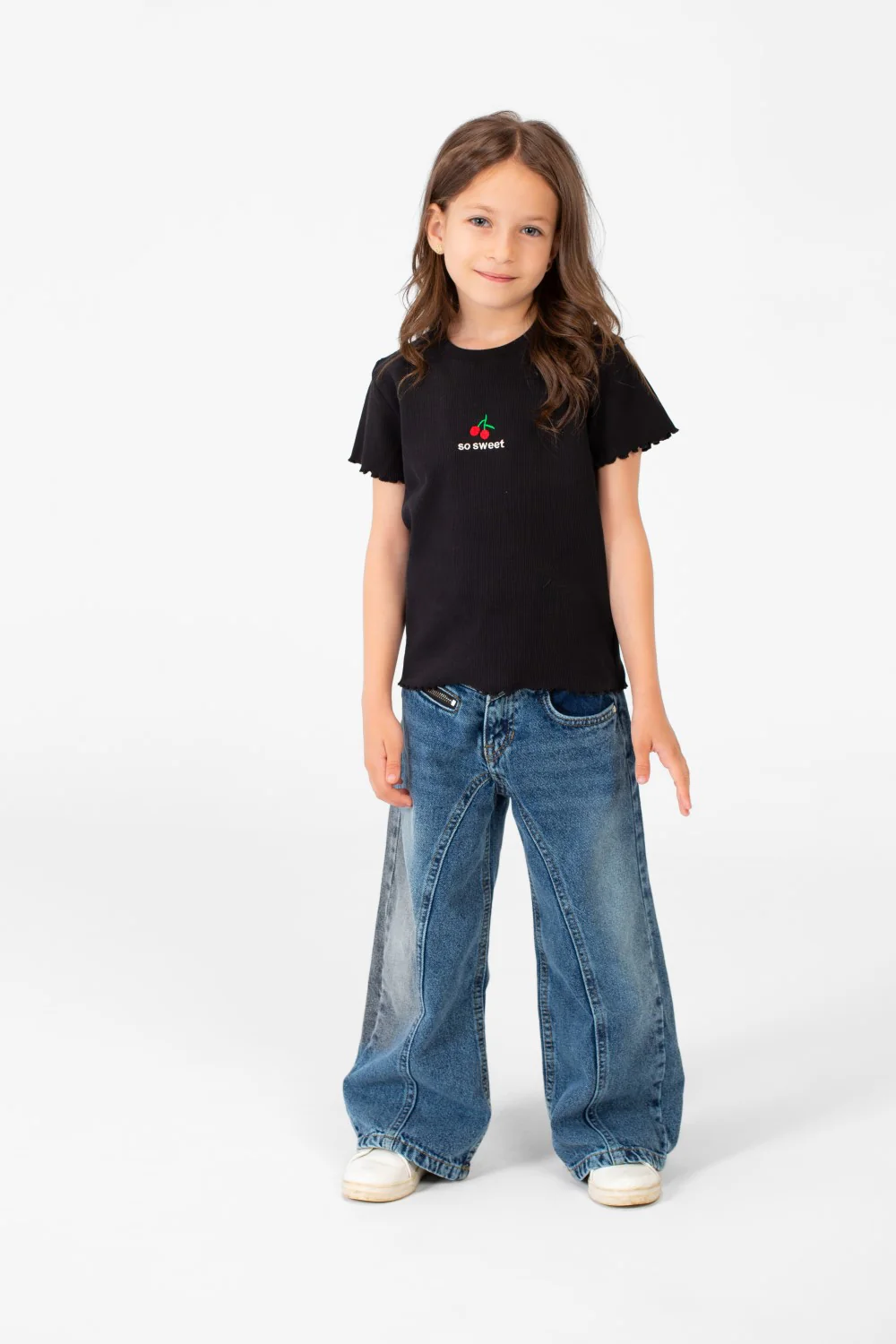 Girl's Comfortable Summer Half-Sleeve Round Neck Modern Design T-shirt - Image 4