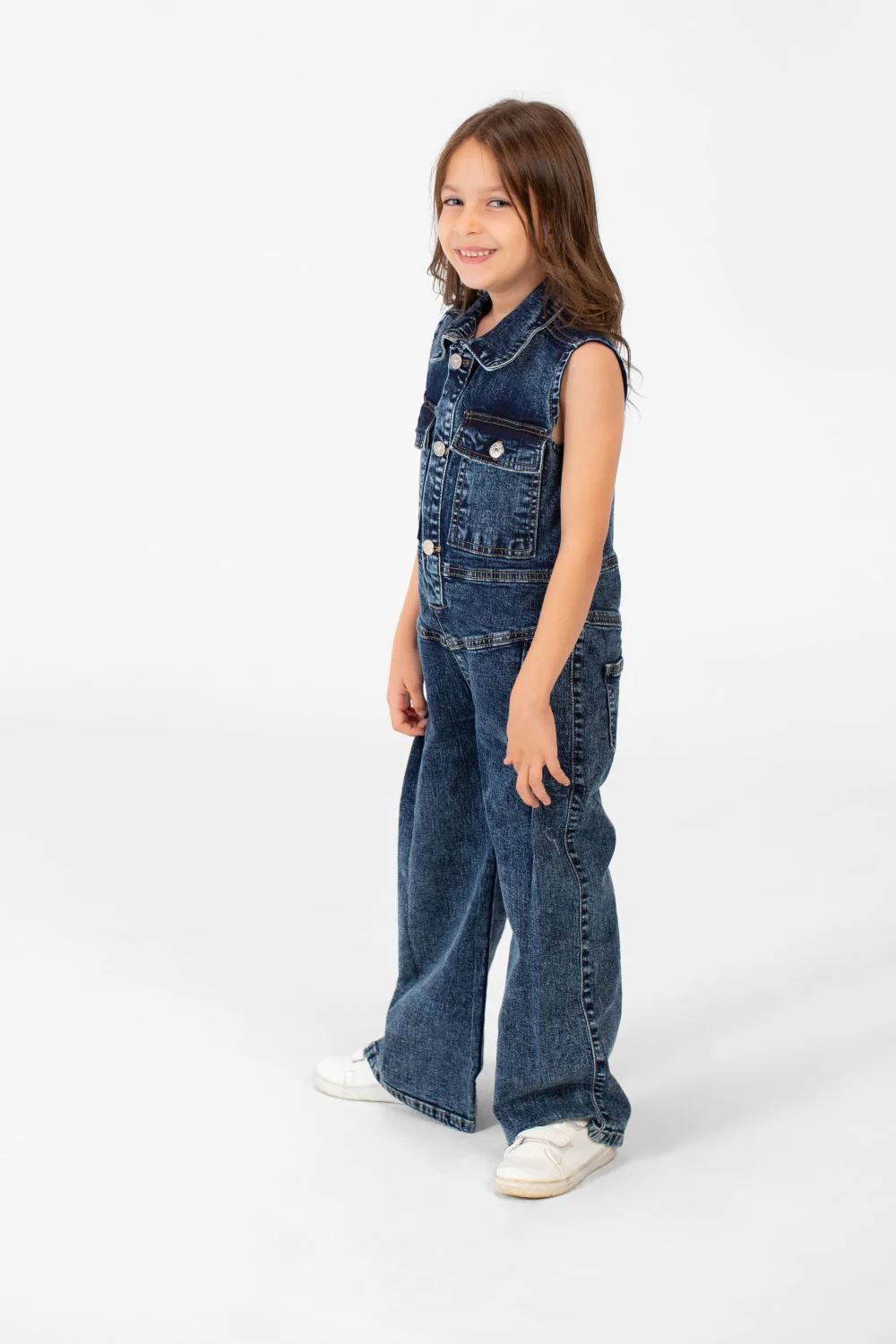 Girl's Cut Front & Back Pockets Jumpsuit With Half Buttons In Modern Cut - Image 3