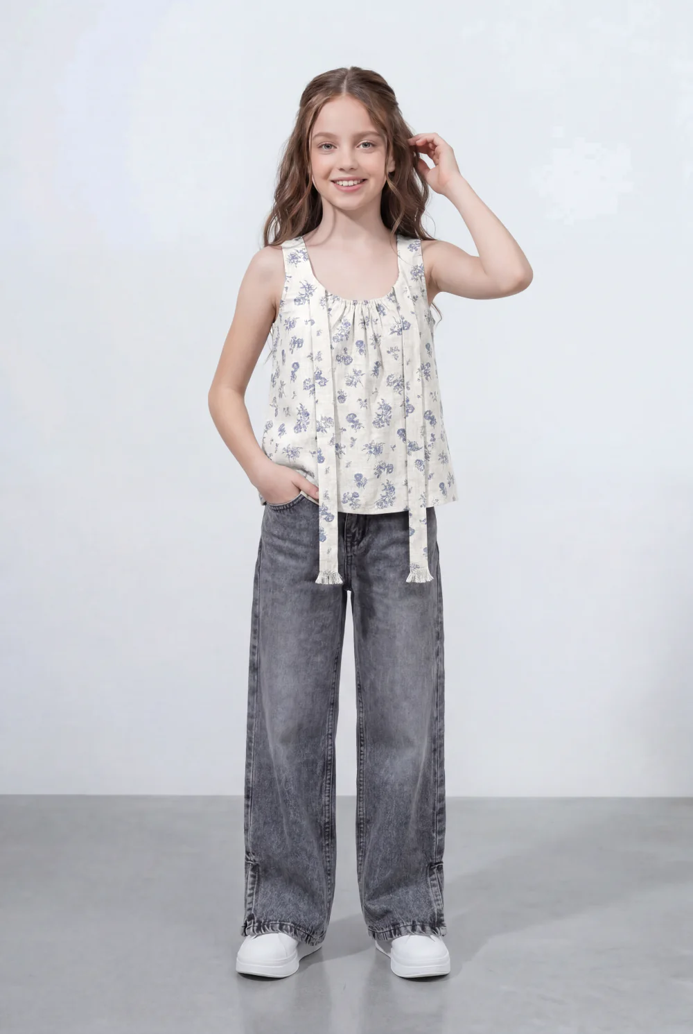 Girl's Tomato Store Floral Print Sleeveless Linen Slim Fit Blouse Neckline Decorative Tassel Tie Details - Image 4