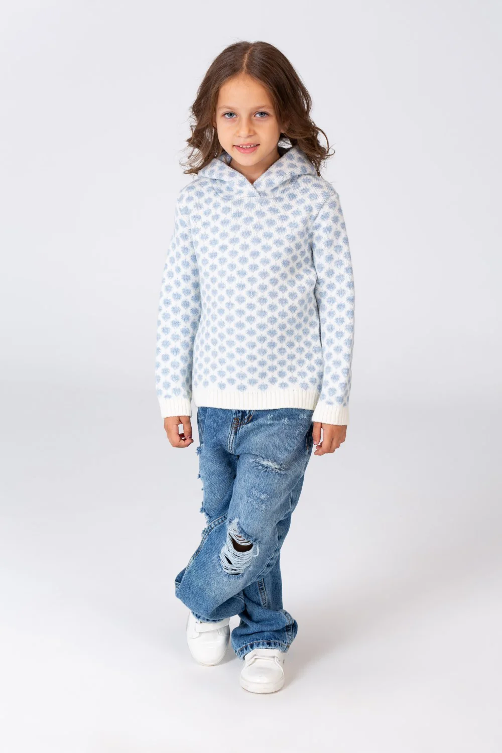 Girl's Hooded Round Neck Pullover With Comfortable Winter Material - Image 3