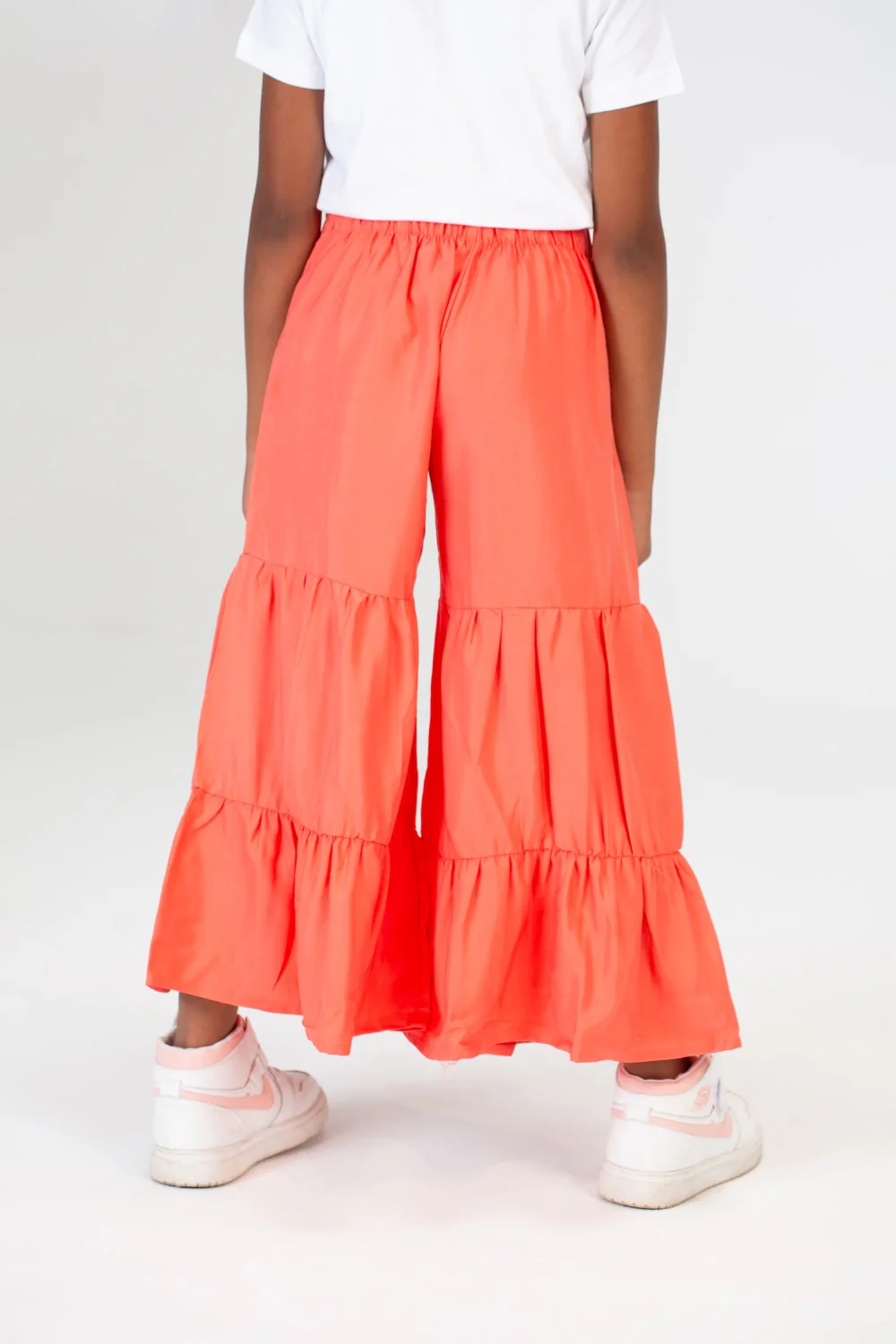 Girls Long And Wide Trousers In Basic Fabric With A Modern Summer Cut - Image 11