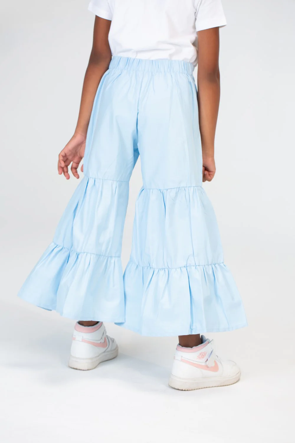 Girls Long And Wide Trousers In Basic Fabric With A Modern Summer Cut - Image 5