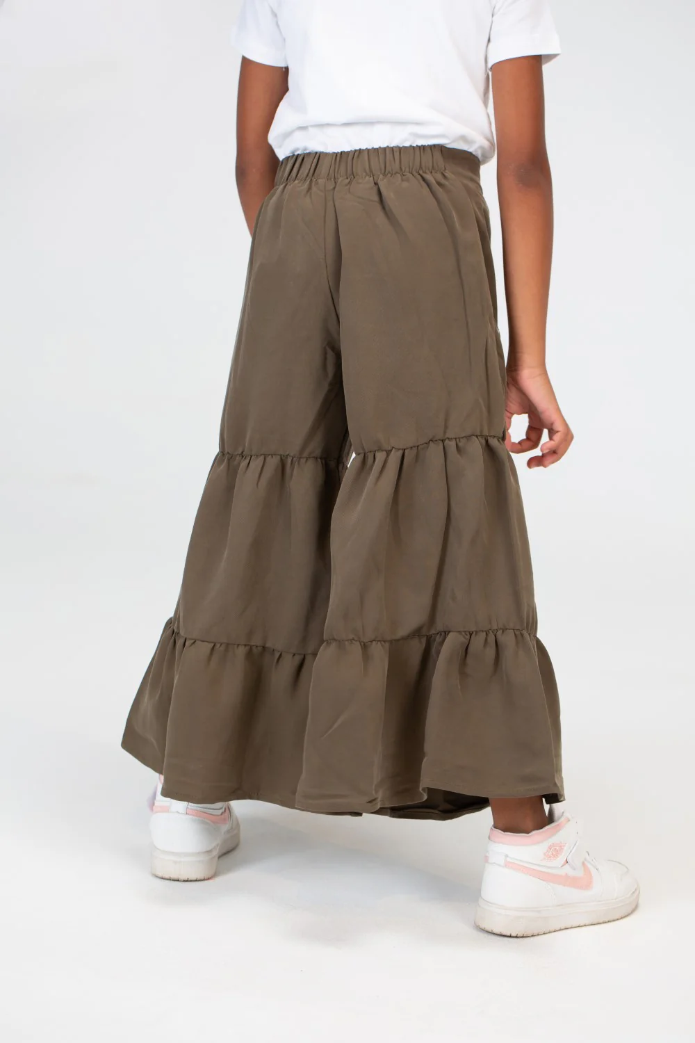 Girls Long And Wide Trousers In Basic Fabric With A Modern Summer Cut - Image 8