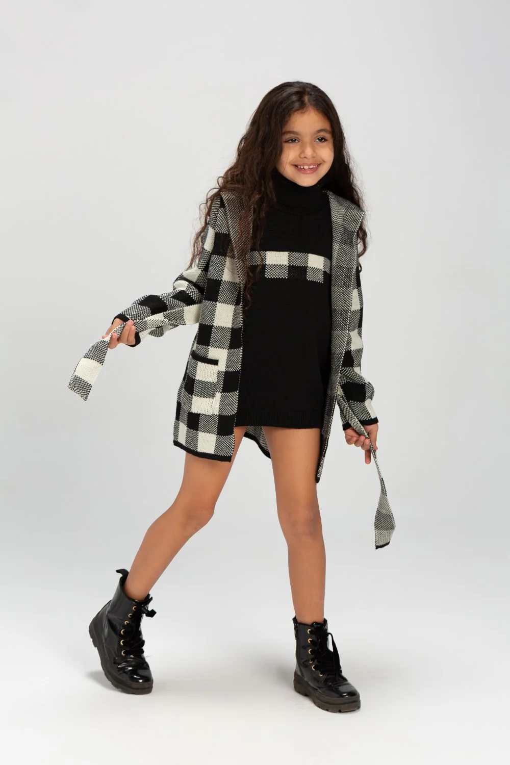 Girl's Long Basic Regular Fit High Neck Checked Outfit With Unqiue Design - Image 3