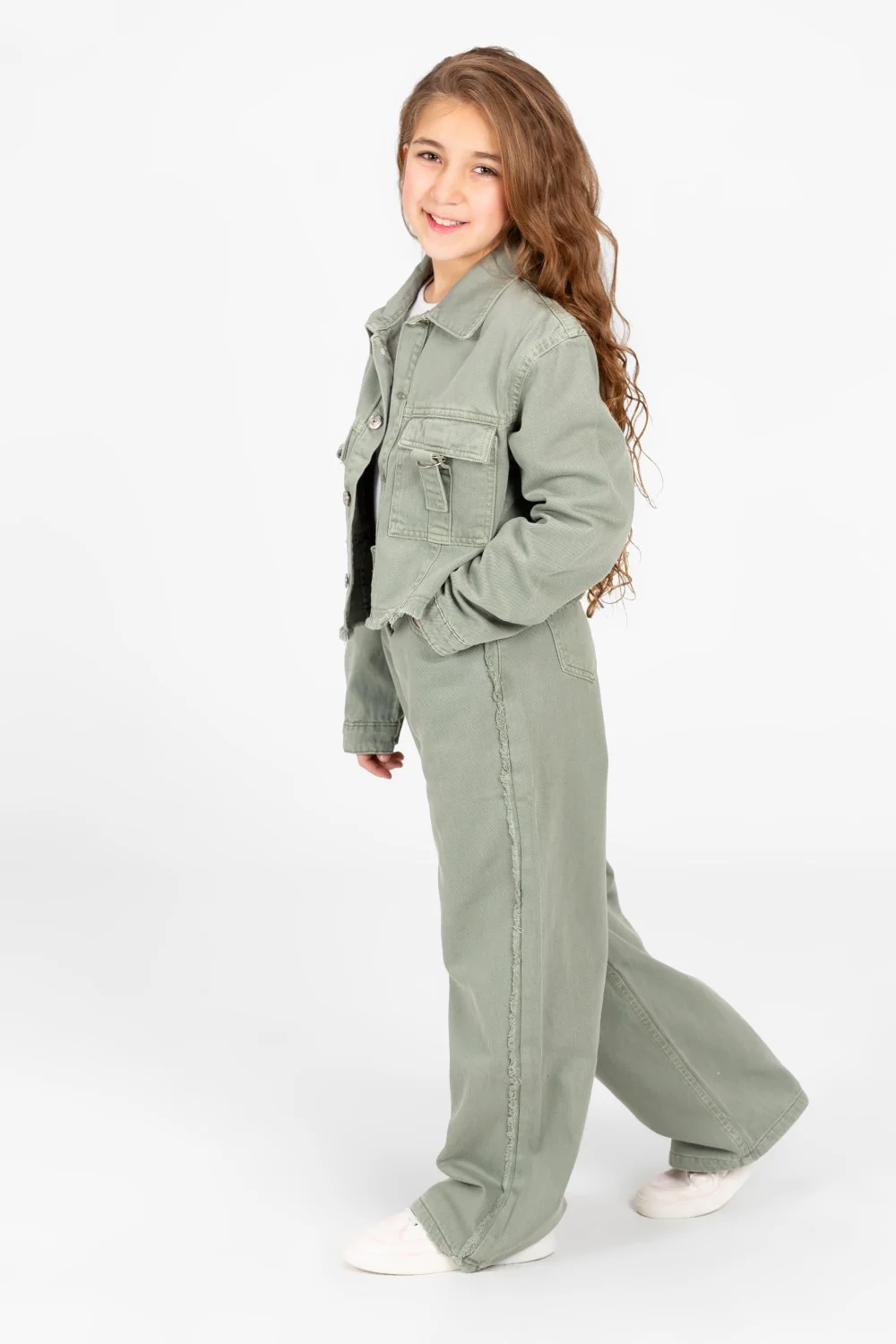 Girl's Modern Slouchy Jeans Outfit Set - Image 11