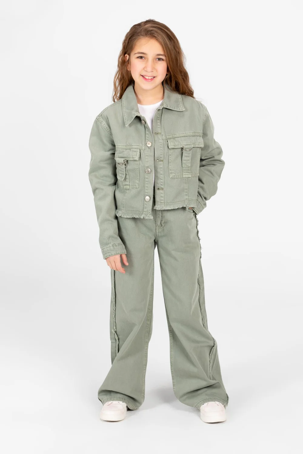 Girl's Modern Slouchy Jeans Outfit Set - Image 9
