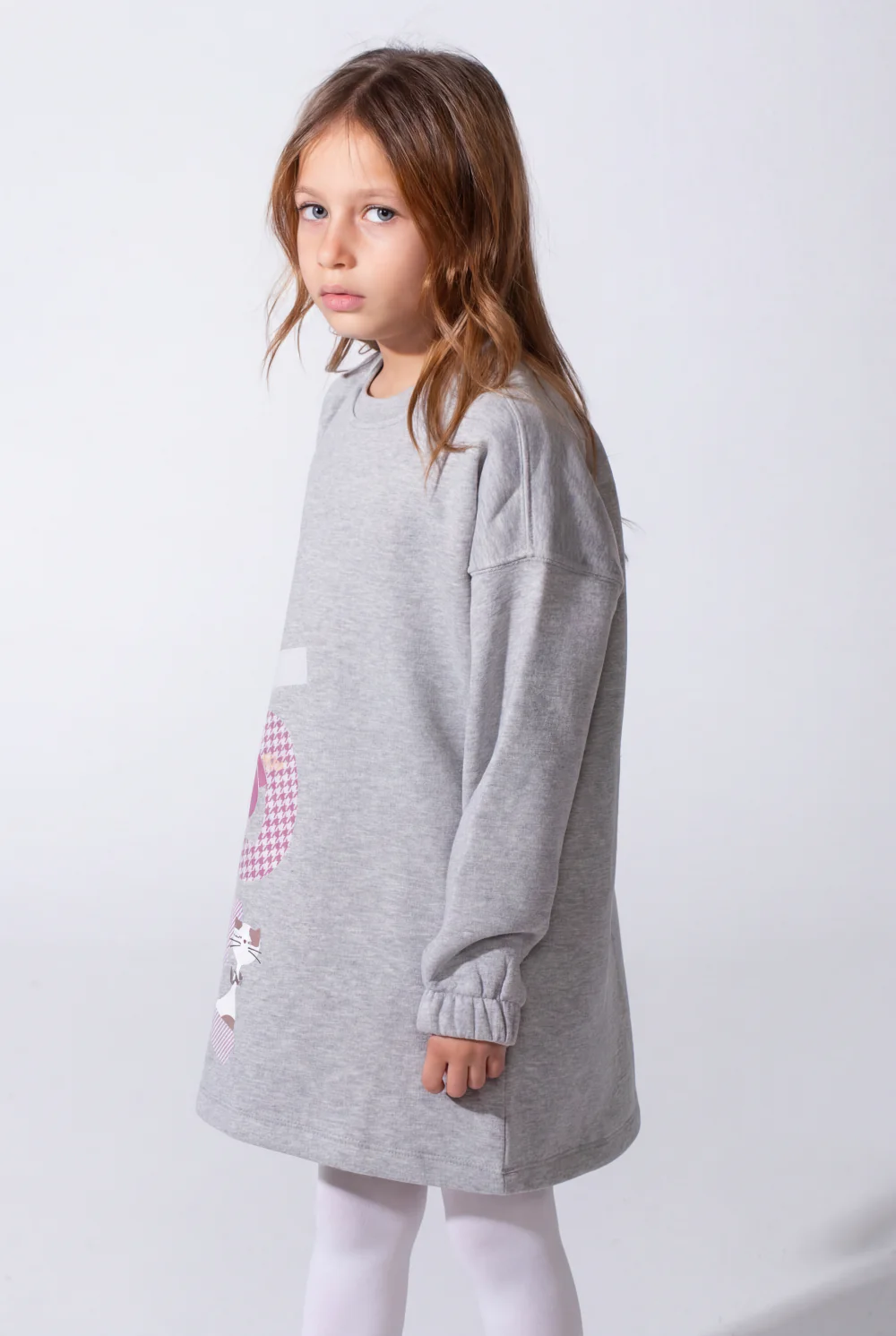 Girls’ Oversized Long-Sleeve With Comfortable Crew Neck Dropped Shoulders Playful Graphic Print  Cozy Casual Modern Melton Sweatshirt - Image 4