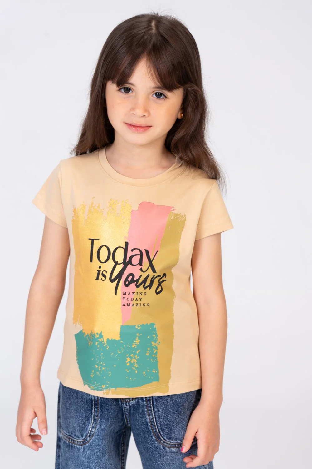 Girls Printed T-shirt With Comfortable And Practical Material - Image 3