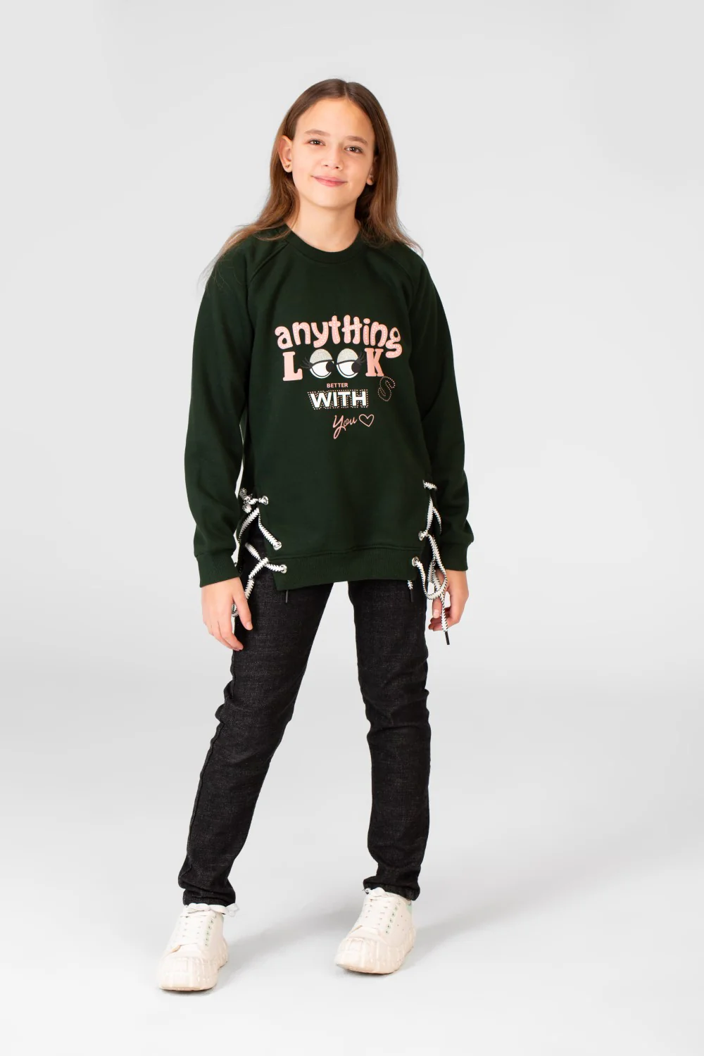 Girl's Round Neck Printed Sweatshirt In A Unique Cut - Image 8