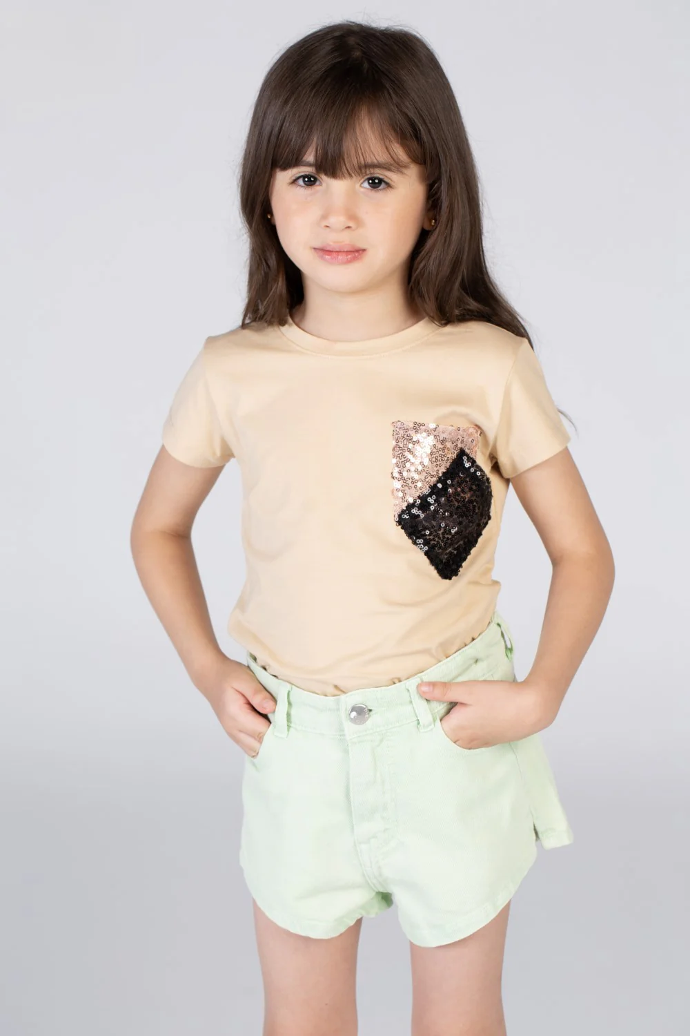 Girls Round Neck Short Sleeves T-shirt With A Distinctive Design On The Front - Image 3