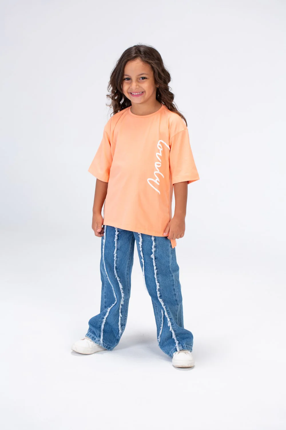 Girls Round Oversize T-shirt With Front Print And Short Sleeves - Image 8