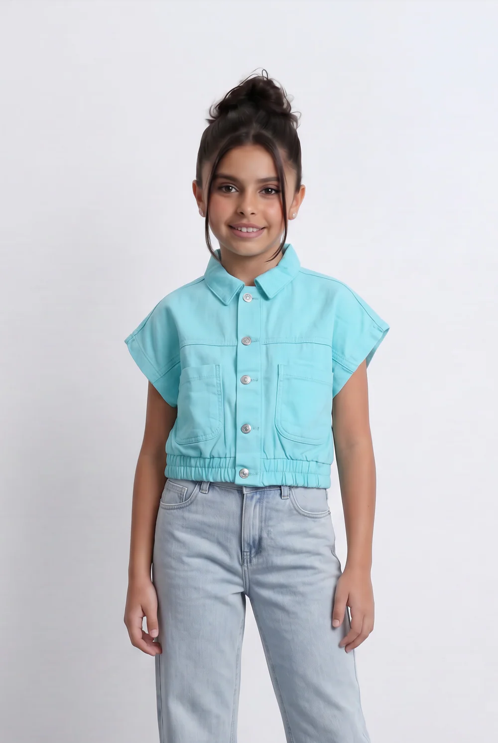Girl's Sleeveless Cropped Jeans Vest With Elastic Hem And Boxy Design - Image 9