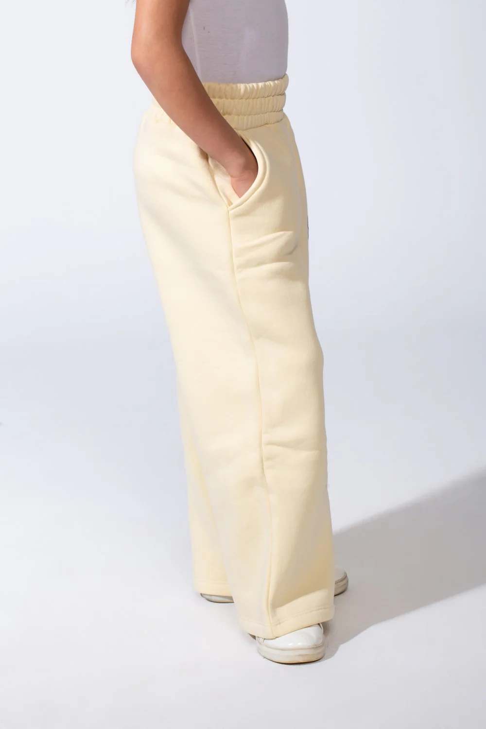 Girl's Slim Fit Practical Material One Side Print Comfy Daily Wear Pants - Image 11