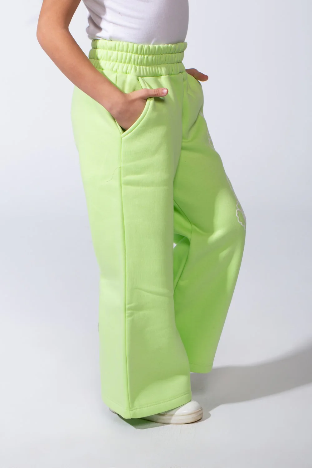 Girl's Slim Fit Practical Material One Side Print Comfy Daily Wear Pants - Image 7