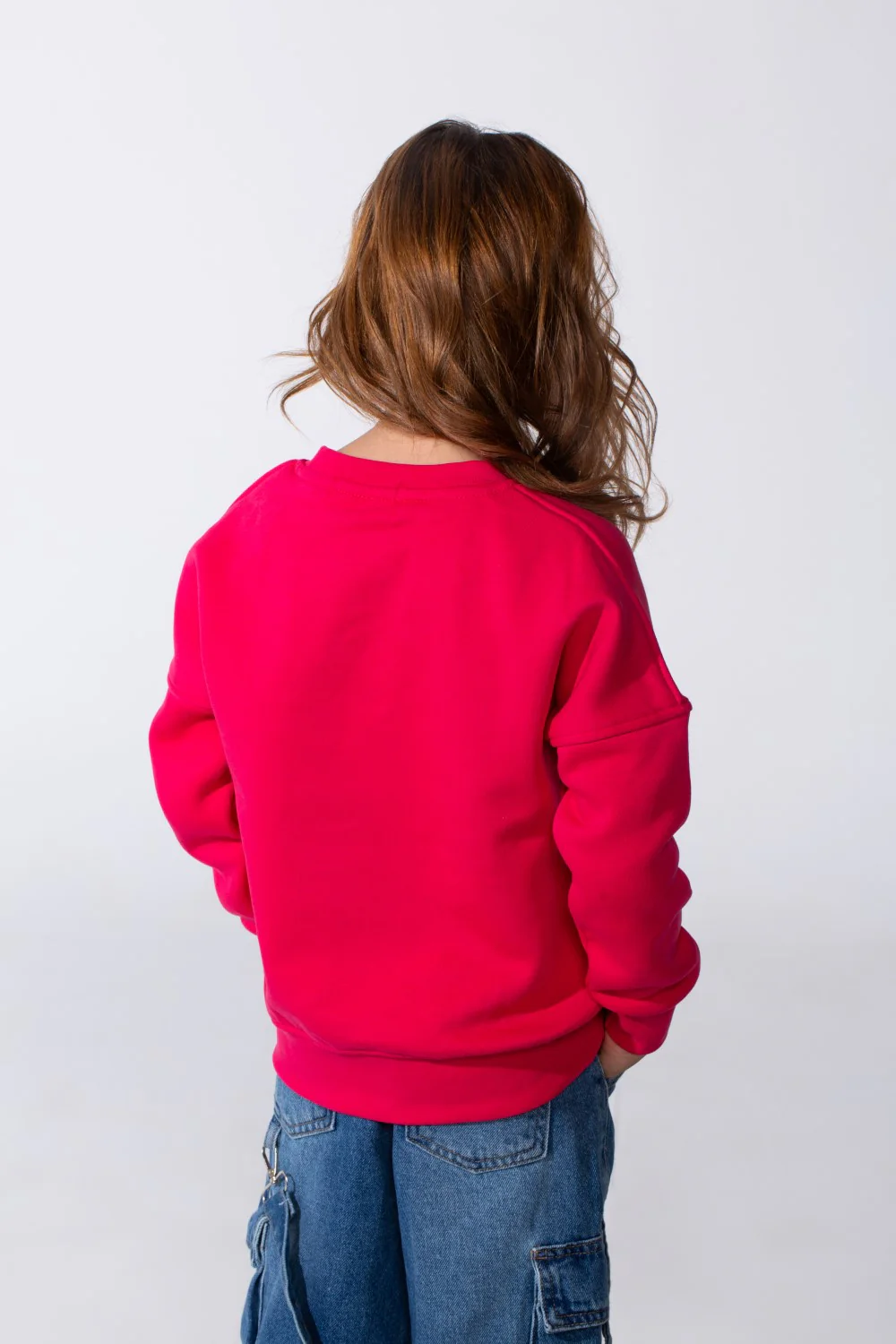 Girl's Slim Fit Sweatshirt With A Front Print And Round Neck - Image 6