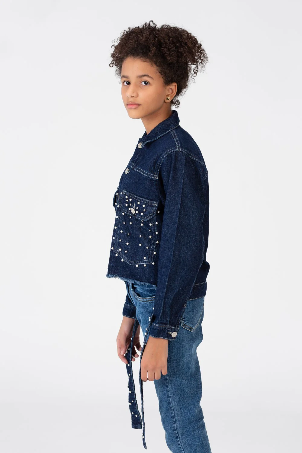 Girls Slouchy Denim Jacket With Pockets And Front Buttons - Image 6