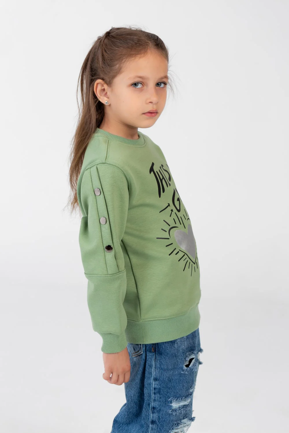 Girls' sweatshirt with a round neck and a print on the front - Image 15