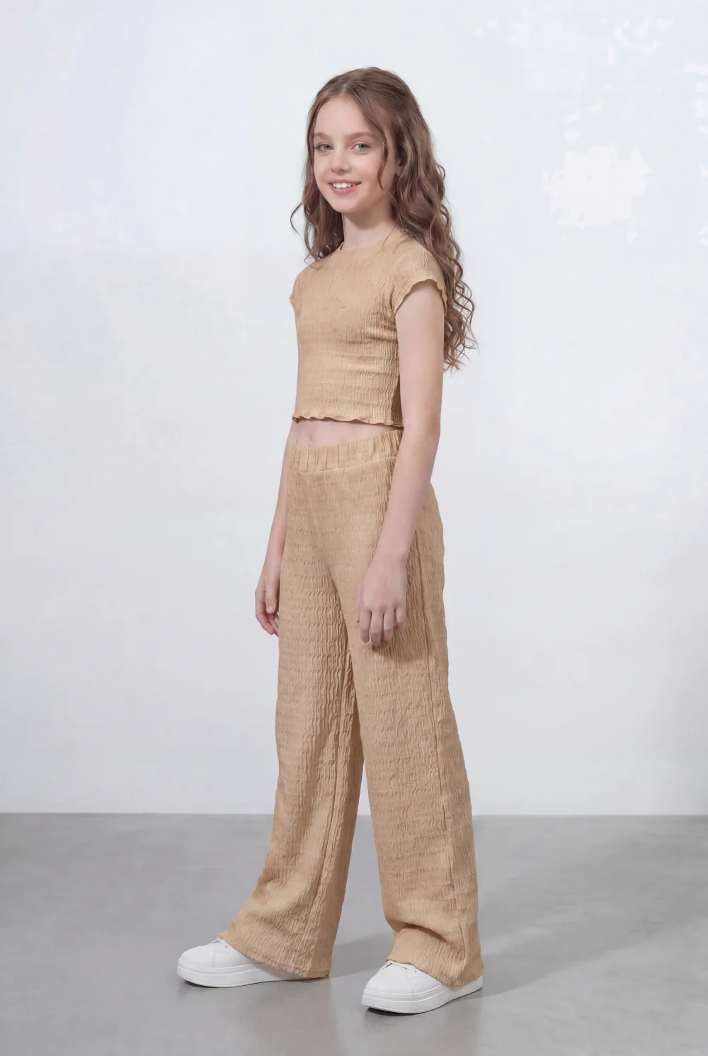Girl's Tomato Store Textured Co-Ord Set Featuring Smocked Cropped Outfit Crinkle Fabric - Image 4