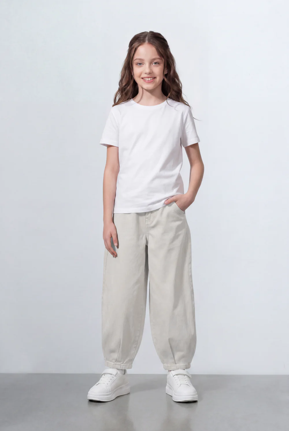 Girl's Tomato Store Barrel Leg Jeans Pants Curved Boyfriend Fit Silhouette High Rise Waist - Image 19