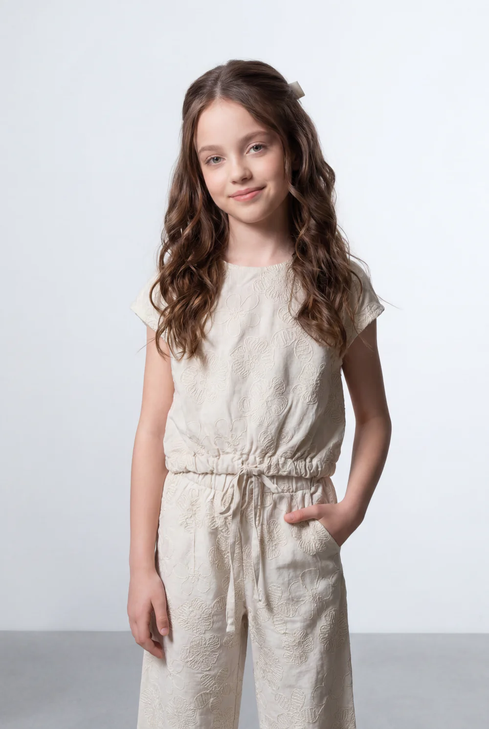 Girl's Tomato Store Linen Textured Outfit Set Sleeveless Top Elastic Waist Detail Embossed Fabric Pattern - Image 3
