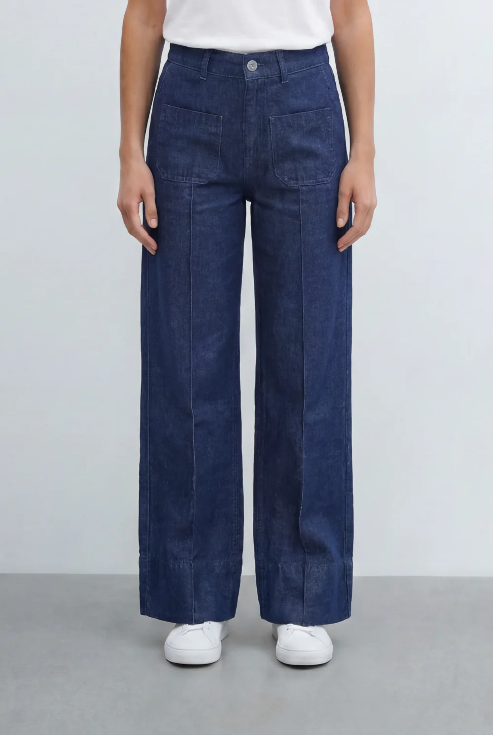 Women's Tomato Store Utility Pocket Jeans Wide Leg Denim Silhouette Front Patch Pocket Detail - Image 5