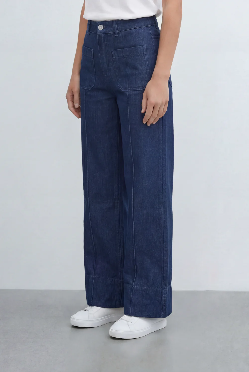 Women's Tomato Store Utility Pocket Jeans Wide Leg Denim Silhouette Front Patch Pocket Detail - Image 7