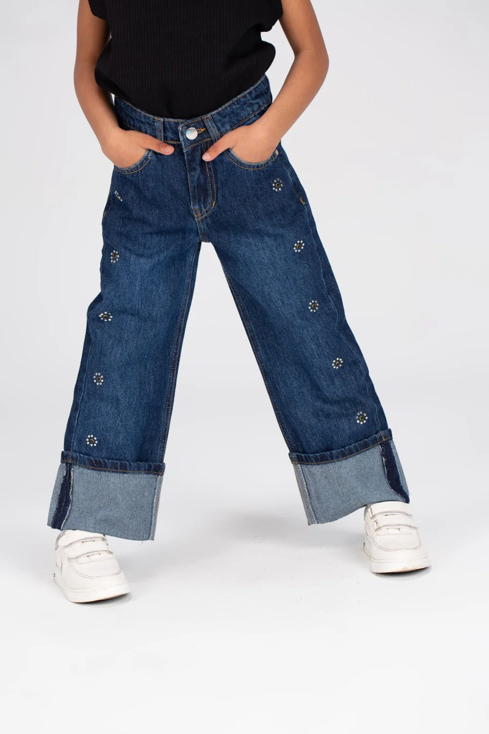 Girl's Used Details Wide Leg Jeans Pants With A Unique Cut - Image 12