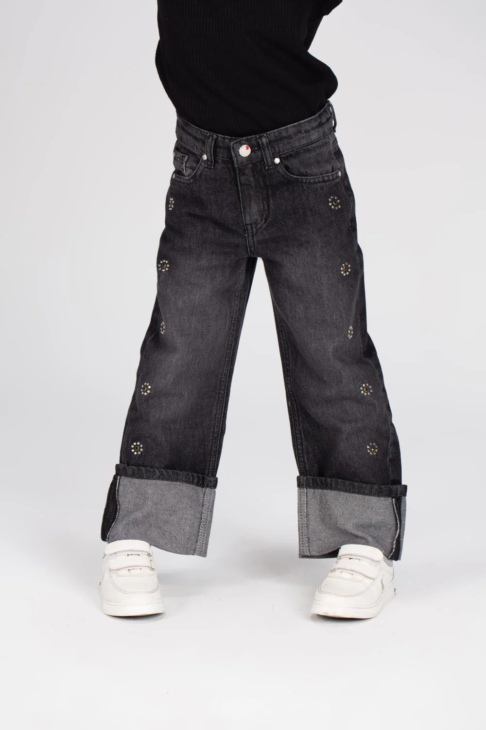 Girl's Used Details Wide Leg Jeans Pants With A Unique Cut - Image 3