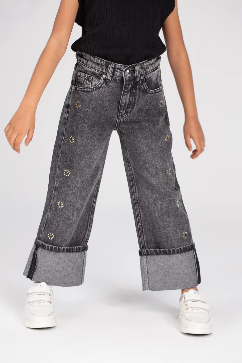Girl's Used Details Wide Leg Jeans Pants With A Unique Cut - Image 6