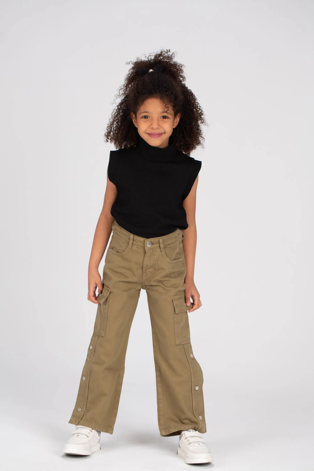 Girl's Used Details Wide Leg Style Gabardines Pants With Unique Cut - Image 5