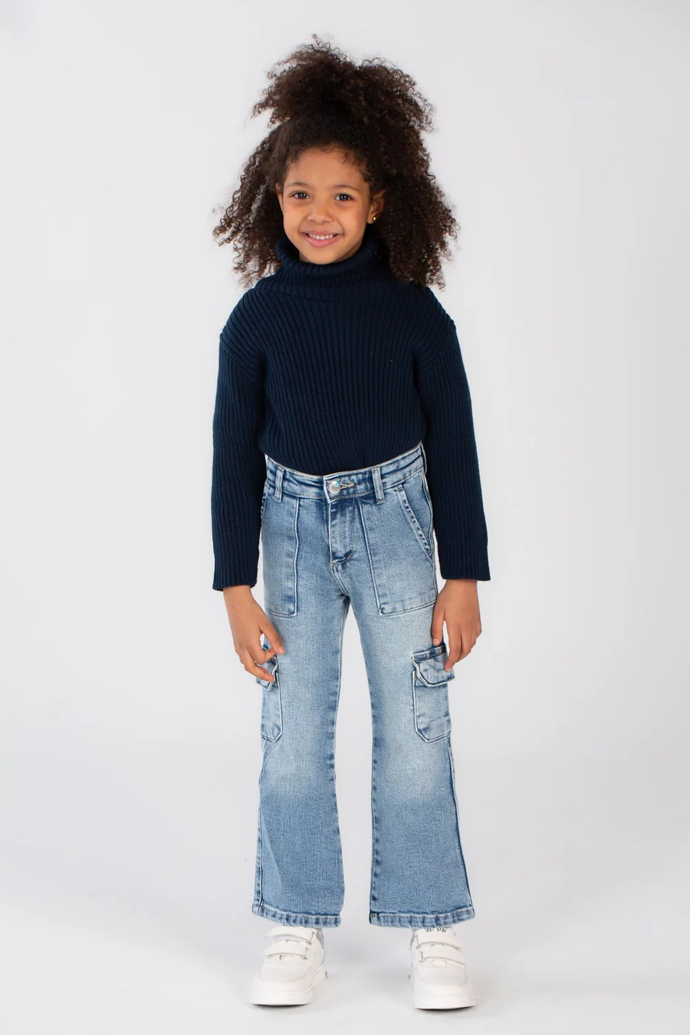 Girl's Used Details Wide Leg Style Jeans Pants That Features A Unique Cut