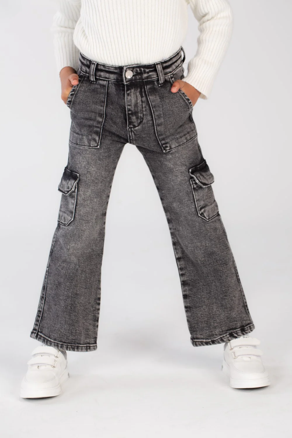 Girl's Used Details Wide Leg Style Jeans Pants That Features A Unique Cut - Image 16