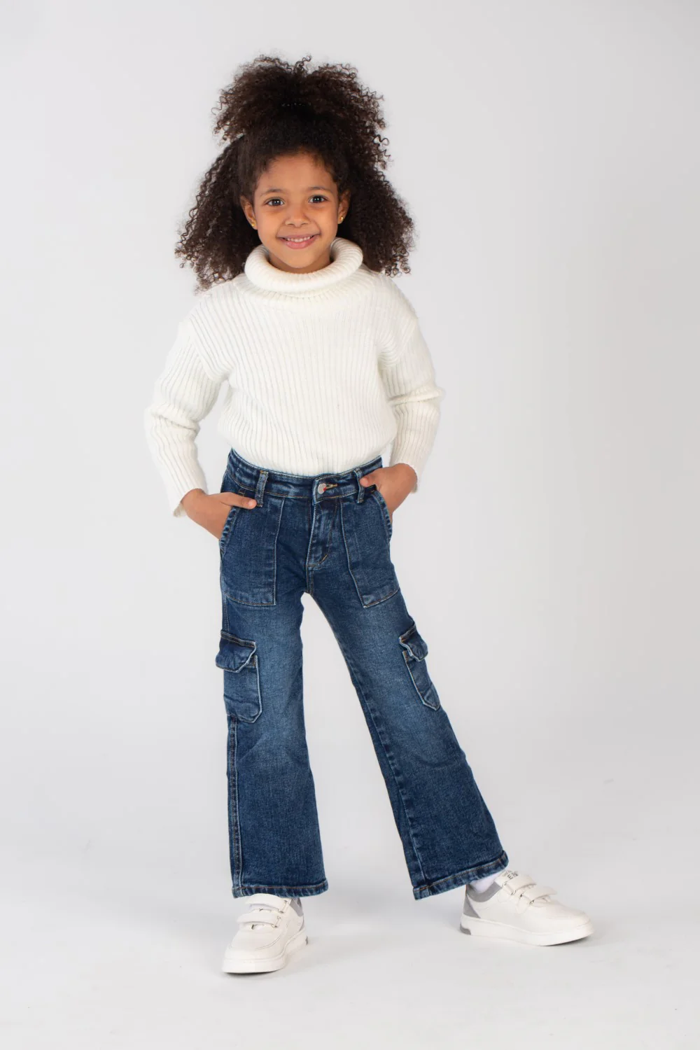 Girl's Used Details Wide Leg Style Jeans Pants That Features A Unique Cut - Image 5