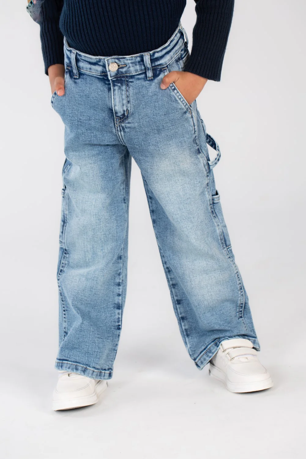 Girl's Used Details Wide Leg Style Jeans Pants With Unique Cut - Image 4