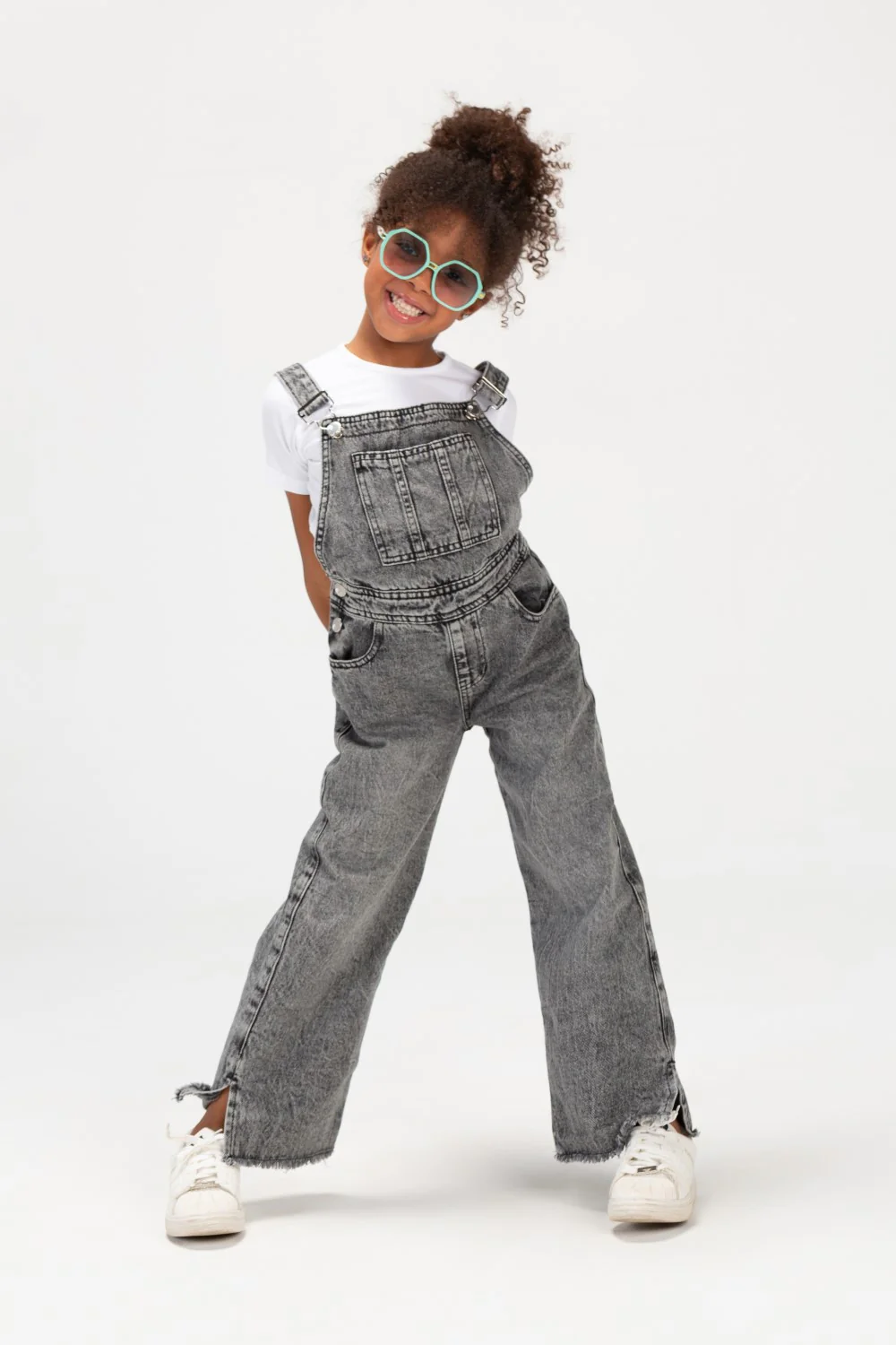 Girls Used Slouchy Jeans Jumpsuit With A Bow Tie At The Back And A Modern Cut - Image 8