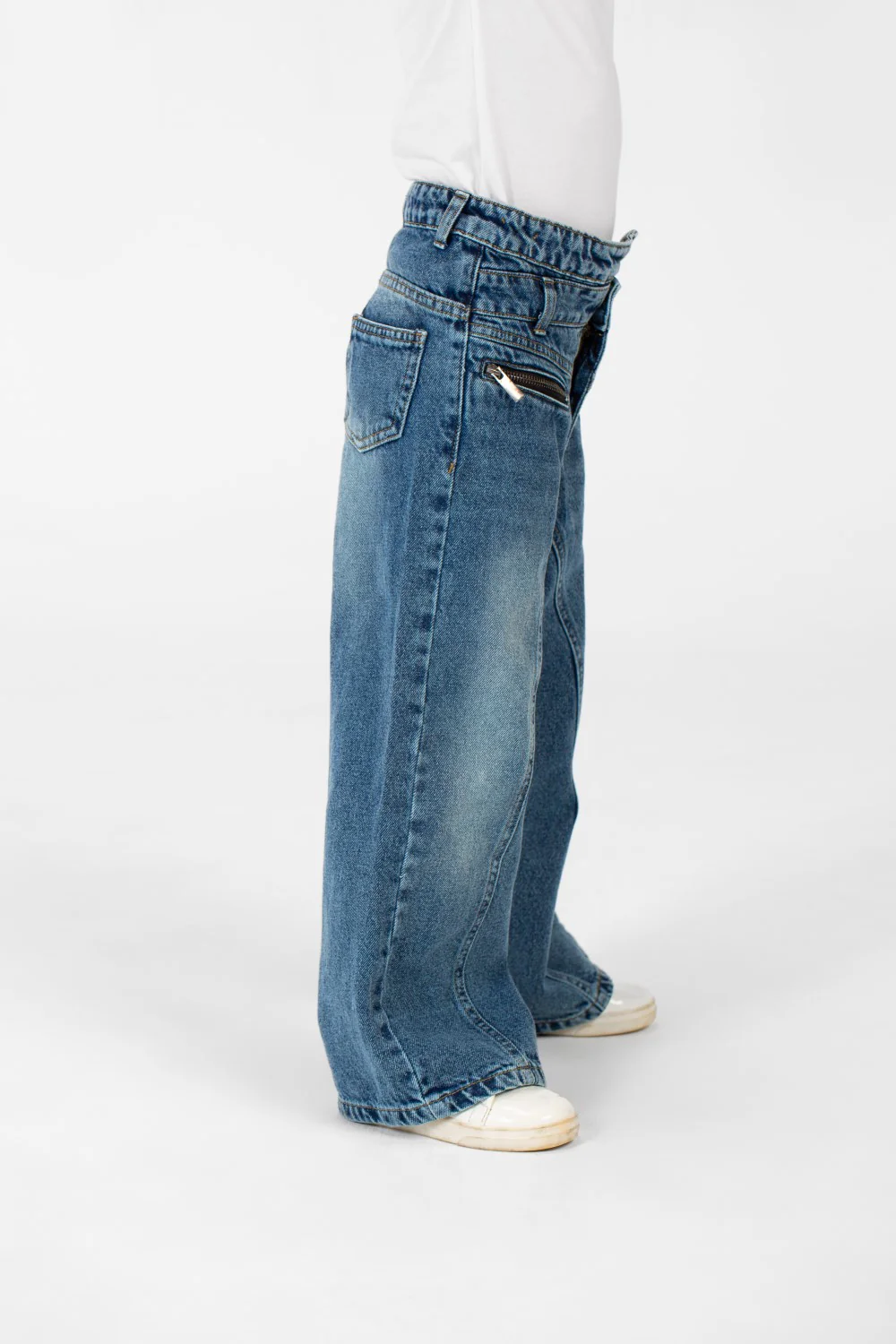 Girl's Wide Leg Jeans Pants With A Modern Side Zipper Pocket - Image 7