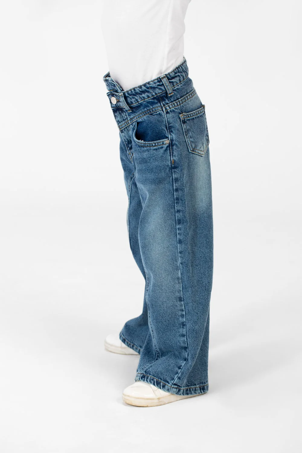 Girl's Wide Leg Jeans Pants With A Modern Side Zipper Pocket - Image 8