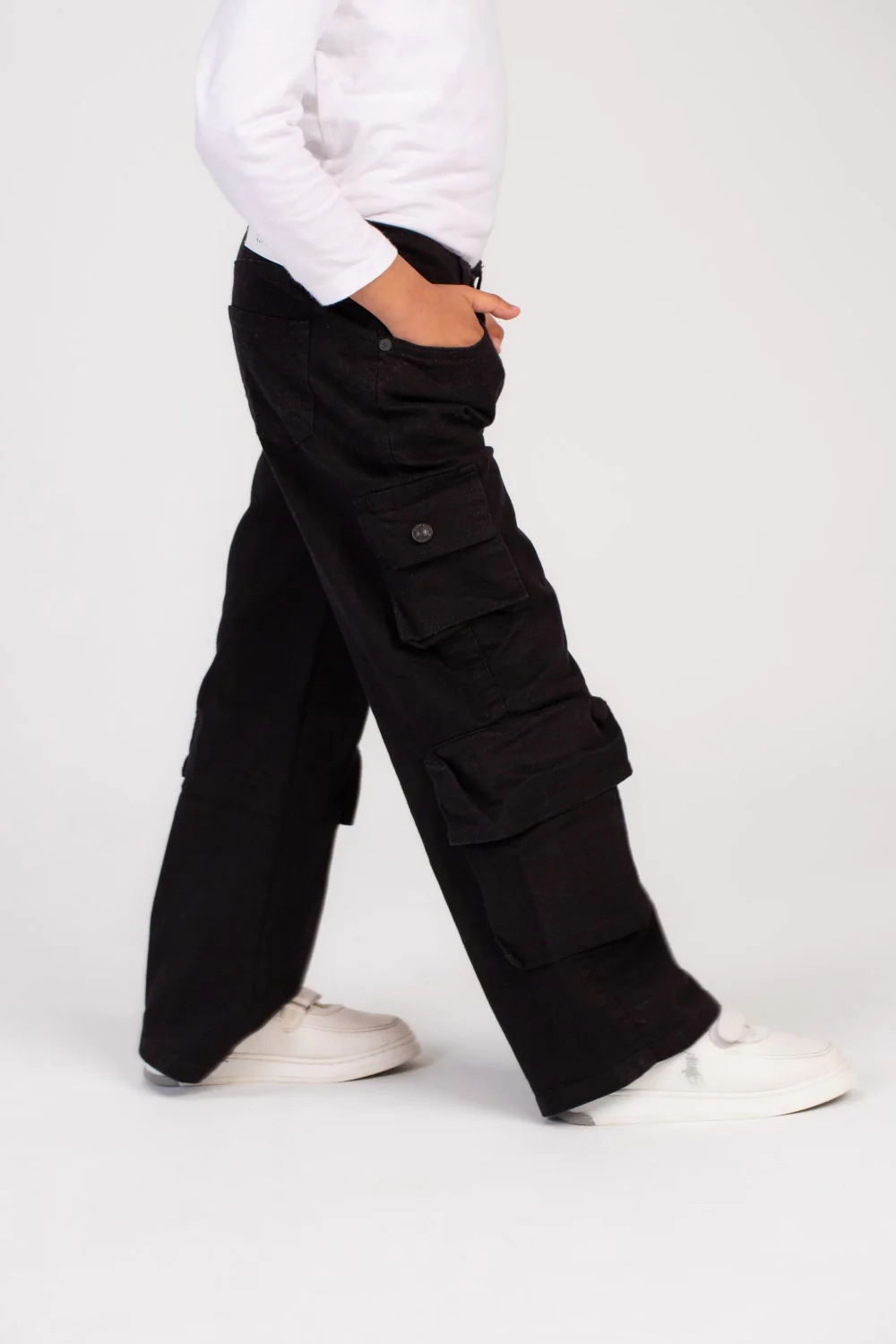 Girl's Wide Leg Style Gabardines Pants With Unique Cut Wide Leg Style For A Fashionable Look - Image 3