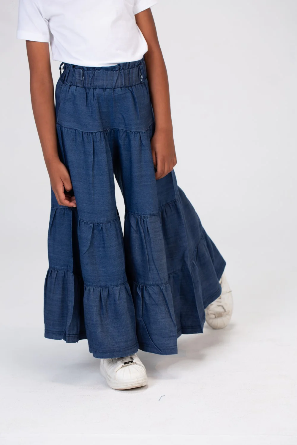 Girls Wide Leg Trousers Made Of Fabric With Ruffles And Elastic In The Middle - Image 12