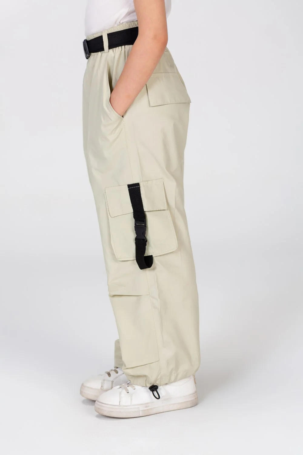 Girls Wide Leg Waterproof Trousers With A Belt At The Waist And Pockets In A Modern Fit - Image 13