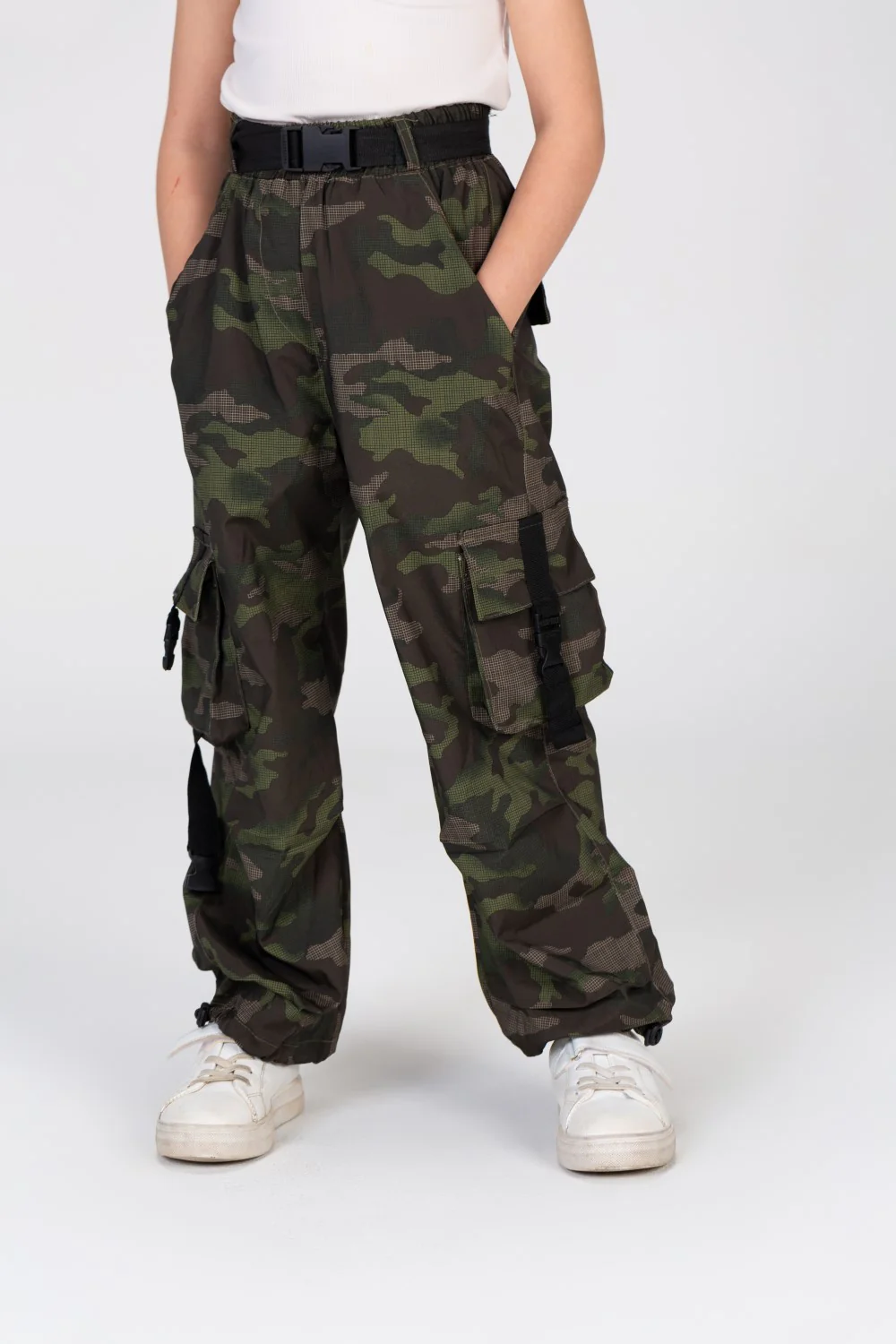 Girls Wide Leg Waterproof Trousers With A Belt At The Waist And Pockets In A Modern Fit - Image 8