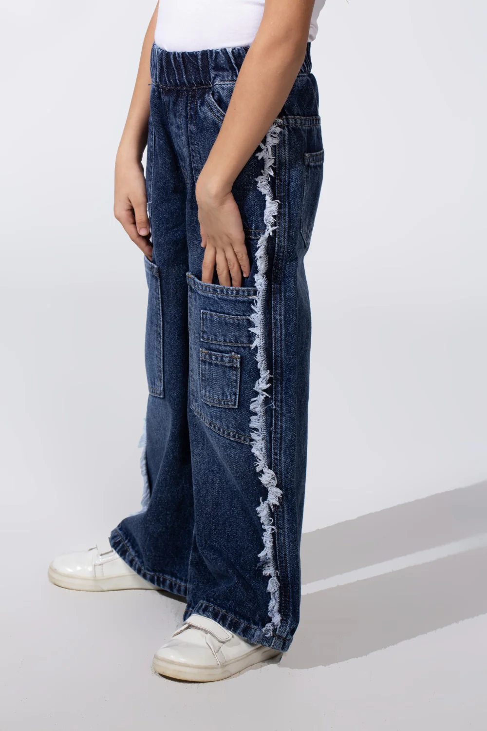 Girl's Wide-Leg With Comfy Elastic Waistband Detailed With Pockets Unique Frayed-Edge On Sides Casual Denim Jeans - Image 7