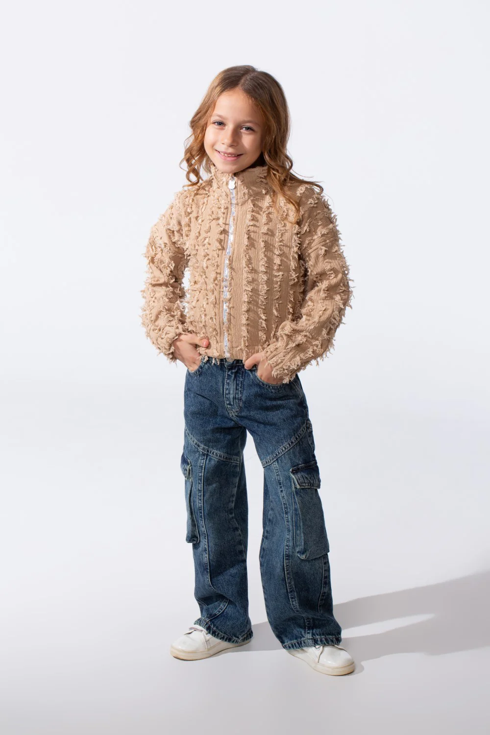 Girl's Winter Textured Fabric Zipper Slim Fit Shirt In A Modern Design - Image 4