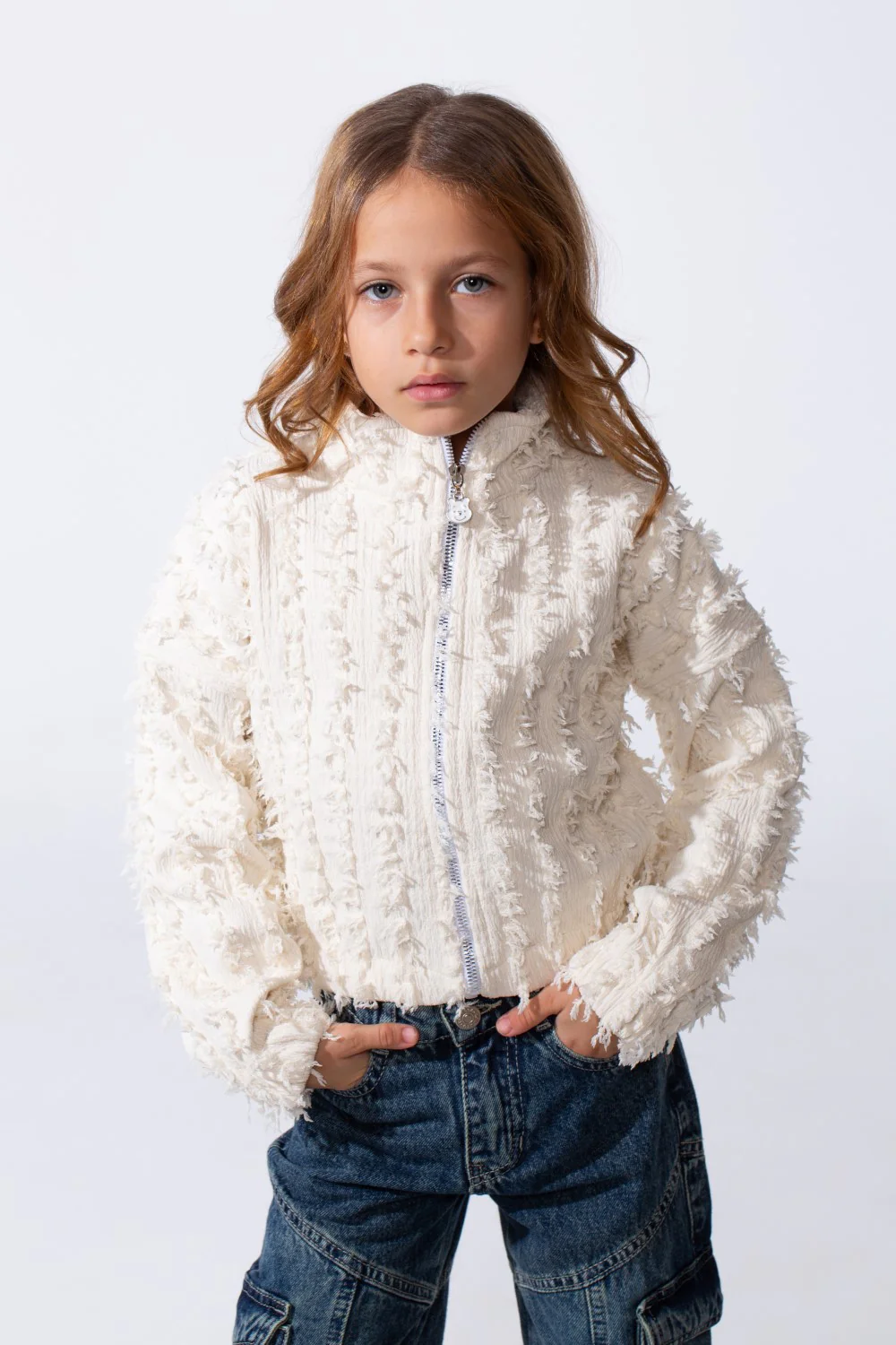 Girl's Winter Textured Fabric Zipper Slim Fit Shirt In A Modern Design - Image 5