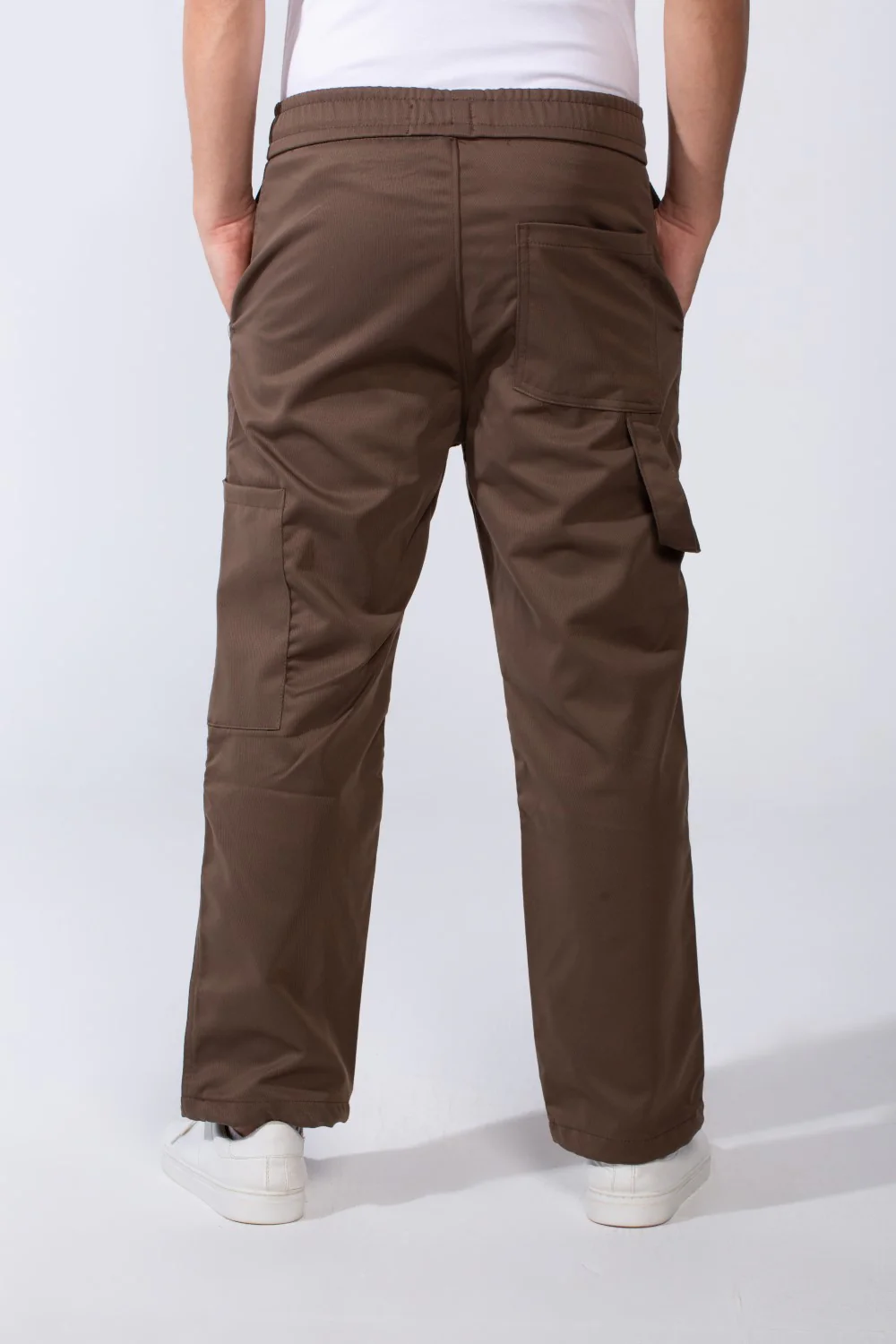Men’s Casual Jogger-Style Elasticated Waistband Functional Side Pockets Utility-Inspired Thigh Seam Detailing Versatile Modern Look Wide leg Pants - Image 3