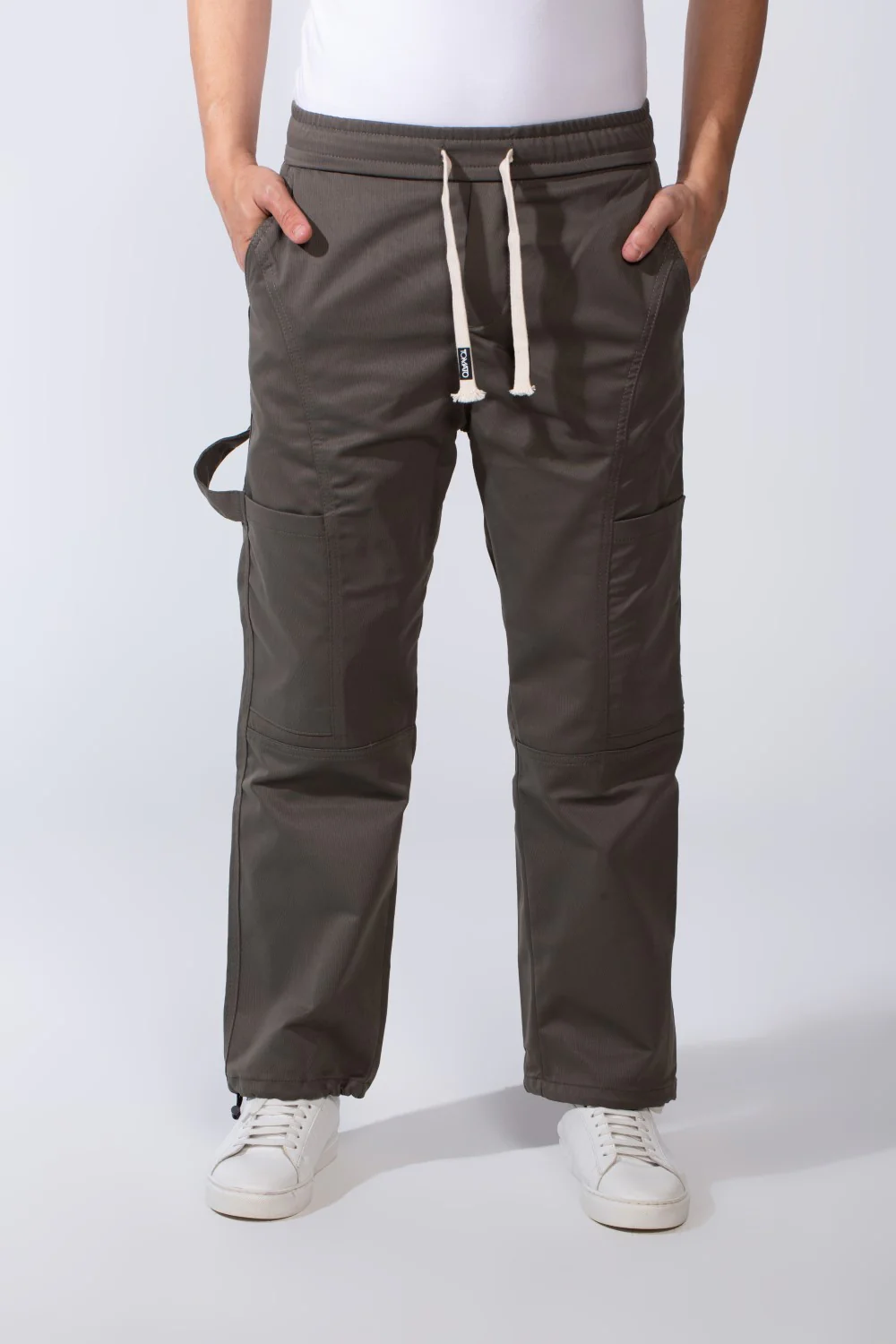 Men’s Casual Jogger-Style Elasticated Waistband Functional Side Pockets Utility-Inspired Thigh Seam Detailing Versatile Modern Look Wide leg Pants - Image 9